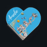 かわいいコアラの誕生日パーティーバルーンガールズキッズ ノートブック<br><div class="desc">かわいいコアラの誕生日パーティーバルーンガールズキッズ ノートブック。完全にカスタマイズ可能な名前が付けられます。私のオリジナルの庭の写真と手書きからデザインしました。</div>