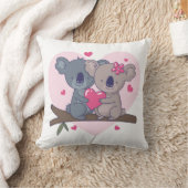 かわいいコアラカップルと赤いハート クッション (ブランケット)