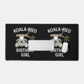 かわいいコアラ誕生日ガールプンおもしろいギフト デスクマット (キーボード&マウス)