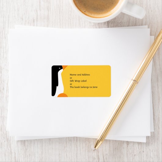 かわいいコウテイペンギンの漫画の名前の宛名ラベル ラベル (インサイチュ)