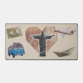 かわいいコラージュのミックスメディアを旅 デスクマット (正面)