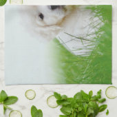 かわいいゴールデン・リトリーバーの小犬の芝生 キッチンタオル (折り畳み)