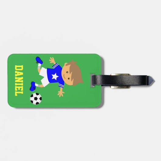かわいいサッカーのスターの男の子、フットボールのテーマ ラゲッジタグ (裏面横)