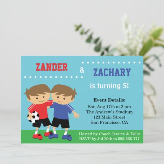 かわいいサッカーの双子，サッカーの子供の誕生日パーティー 招待状 (スタンド正面)