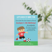 かわいいサッカーの男の子、フットボールのテーマの誕生会 招待状 (スタンド正面)