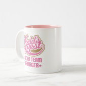 かわいいサッカーチームのマネージャーのギフト ツートーンマグカップ (正面左)