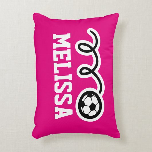 かわいいサッカーボールが付いているパーソナライズな女の子の枕 アクセントクッション (正面(垂直))