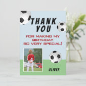 かわいいサッカーボール子供の誕生日写真 サンキューカード (スタンド正面)