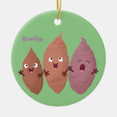 かわいいサツマイモの漫画野菜 セラミックオーナメント (正面)