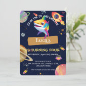 かわいいサメの虹色ギャラクシー宇宙誕生日パーティー 招待状 (スタンド正面)