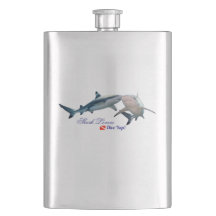 かわいいサメ好きのグラスを撮る