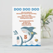 かわいいサメ漫画DIY年齢子供の誕生日パーティー 招待状 (スタンド正面)