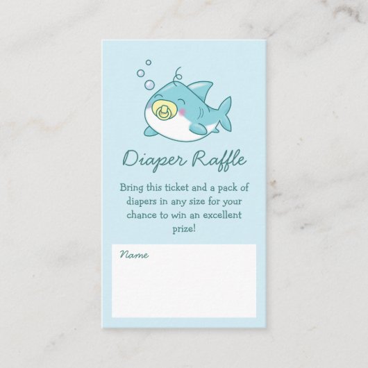 かわいいサメ赤ちゃんシャワーかわいいおむつラッフル エンクロージャーカード (正面)