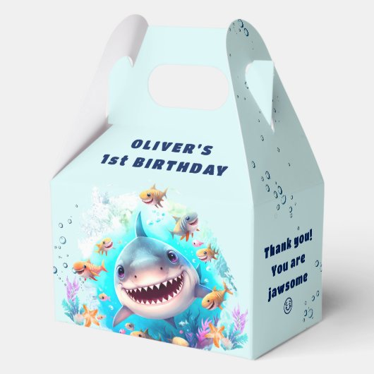 かわいいサメ赤ちゃん男の子1歳の誕生日ミディアムゲーブル フェイバーボックス (正面)