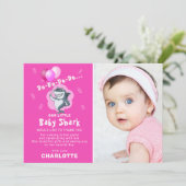 かわいいサメ風船フォト誕生日ピンクありがとう 招待状 (スタンド正面)