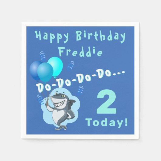 かわいいサメ |青いバルーン誕生日 スタンダードカクテルナプキン (正面)