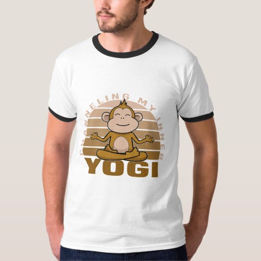 かわいいサルがヨガをしている面白いポーズ Tシャツ (正面)