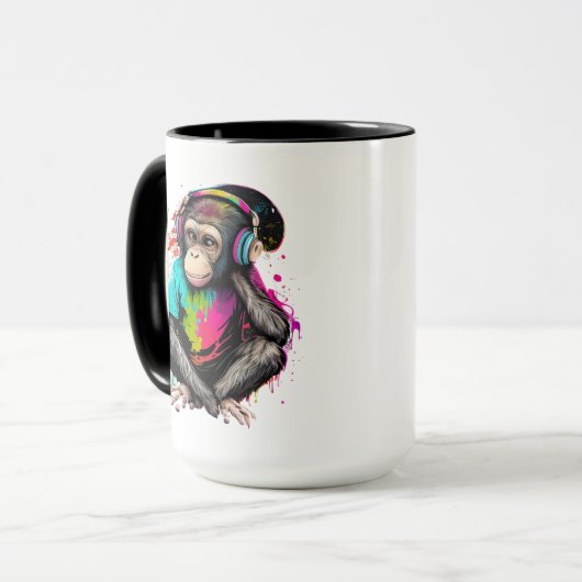 かわいいサルが音楽を聴く、音楽に夢中なサル マグカップ (正面左)