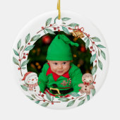 かわいいサンタクロースのトナカイ1stクリスマスフォト セラミックオーナメント (裏面)