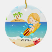 かわいいサーファーガールパーソナライズされたクリスマス セラミックオーナメント (正面)