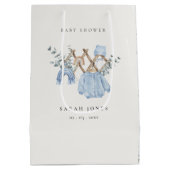 かわいいシックな男の子の赤ちゃん服エッセンシャルベビーシャワー ミディアムペーパーバッグ (裏面)