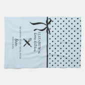 かわいいシックガーリーライトブルーとブラック水玉模様 キッチンタオル (横)