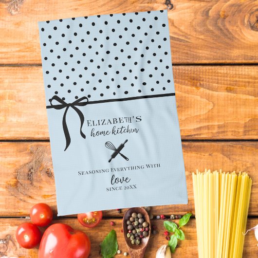 かわいいシックガーリーライトブルーとブラック水玉模様 キッチンタオル