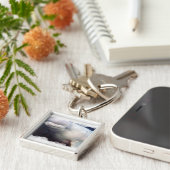 かわいいシロイルカのクジラKeychain キーホルダー (側面)