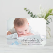 かわいいシロナガスクジラのこんにちはそこにベビーの発表 案内状 (スタンド正面)