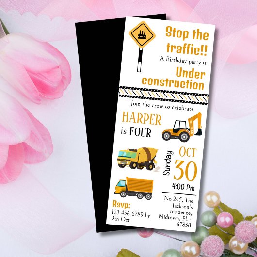 かわいいシンプル建築トラックの子供たち4歳の誕生日 招待状