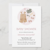 かわいいシンプル赤ちゃん服ピンク赤ちゃんシャワー 招待状 (正面)