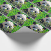 かわいいジャイアントパンダのクマのおいしい竹葉の ラッピングペーパー (角)