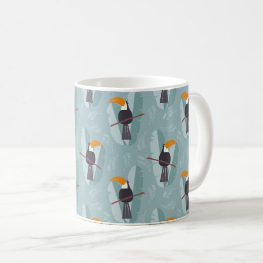 かわいいジャングルオウムのツーカンがついたシームレスな模様 コーヒーマグカップ (正面右)