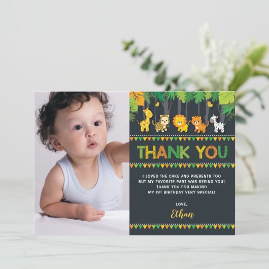 かわいいジャングル動物のサファリの野生の1つの誕生日の写真 サンキューカード (スタンド正面)