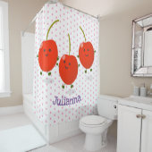 かわいいジャンプ赤さくらんぼ漫画イラストレーション シャワーカーテン (インサイチュ)