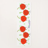 かわいいジャンプ赤さくらんぼ漫画イラストレーション ヨガマット (裏面)