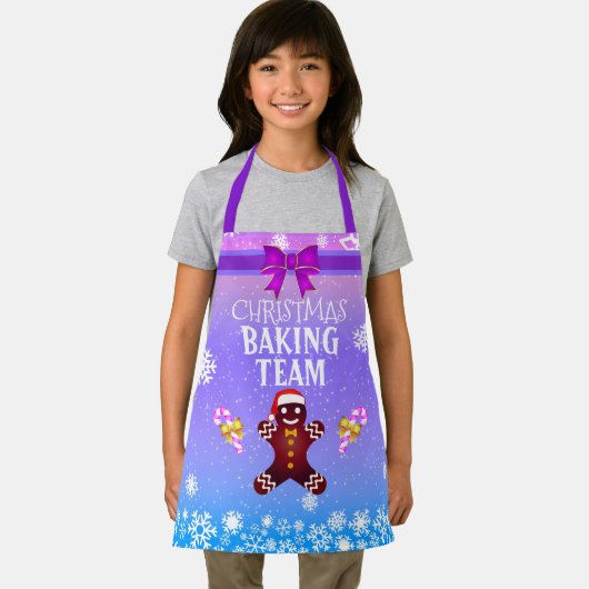 かわいいジンジャーブレッドマンとスノーフレークベーキングチーム エプロン (インサイチュ)