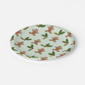 かわいいジンジャーブレッドマンとホリーパターンクリスマス ペーパープレート (アングル)