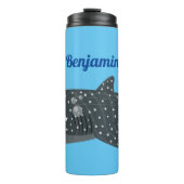 かわいいジンベエザメのハッピーアニメイラストレーション タンブラー (正面)