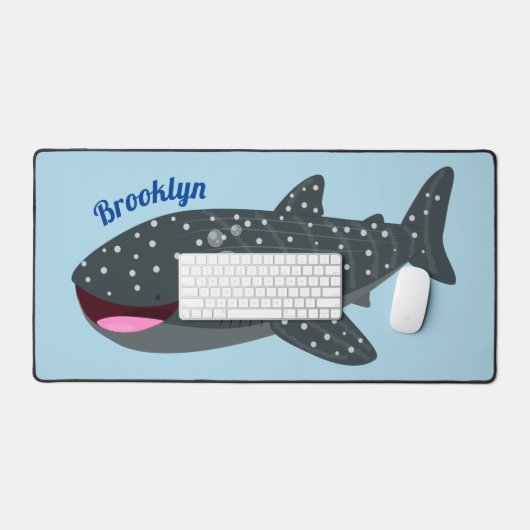 かわいいジンベエザメのハッピーアニメイラストレーション デスクマット (キーボード&マウス)