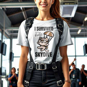 かわいいスカイダイビングおもしろい猫スカイダイビング Tシャツ