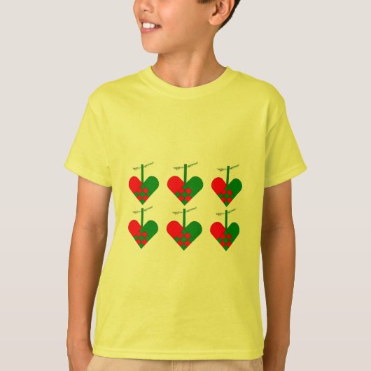 かわいいスカンジナビアのクリスマスのハート Tシャツ (正面)