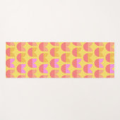 かわいいスカンジナビアのチューリップイエローオレンジのフローラ形 ヨガマット (正面(横))