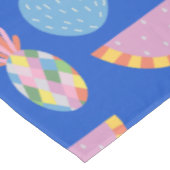 かわいいスカンジナビアのフルーツパターお洒落ンブルー テーブルクロス (アングル)