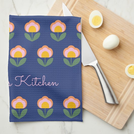 かわいいスカンジナビアの青い花柄モノグラムの キッチンタオル (四つ折り)