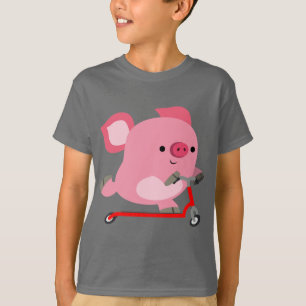 かわいいスクーター乗馬の漫画のブタはティーをからかいます Tシャツ