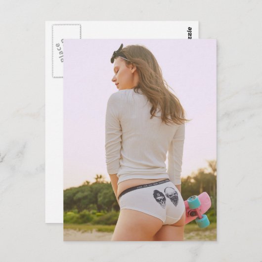 かわいいスケーターガール下着モデルはがき ポストカード (正面/裏面)