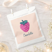 かわいいストロベリーフルーツ名前をカスタムする フェイバーバッグ (クリップ留めされた状態)