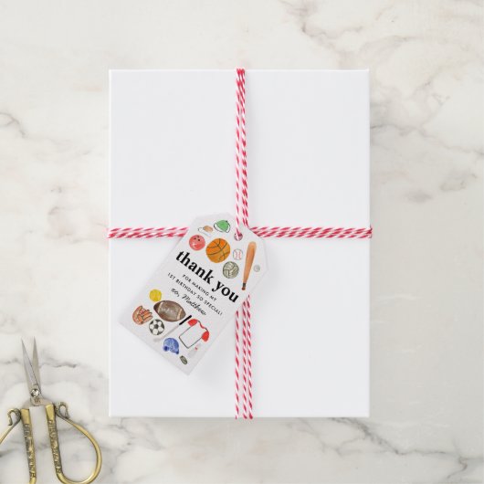 かわいいスポーツボールキッズボーイ誕生日ありがとう ギフトタグ (より糸付き)