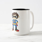 かわいいスーパーヒーローの男の子 ツートーンマグカップ (正面右)